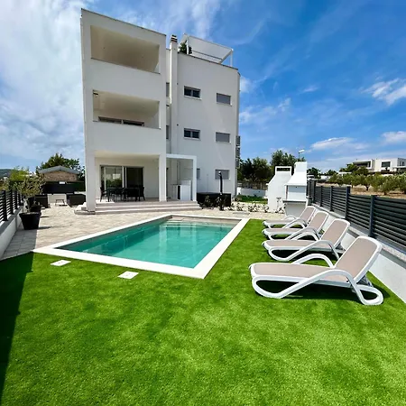 Vila Vasilj Dein Eigener Pool Oder Dein Eigener Whirlpool Mit Aussicht, Dein Urlaub, Deine Privatsphaere, Deine Wahl Vodice Exterior photo