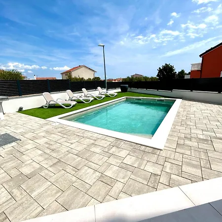 Vila Vasilj Dein Eigener Pool Oder Dein Eigener Whirlpool Mit Aussicht, Dein Urlaub, Deine Privatsphaere, Deine Wahl Vodice Exterior photo