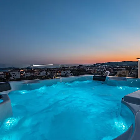 Vila Vasilj Dein Eigener Pool Oder Dein Eigener Whirlpool Mit Aussicht, Dein Urlaub, Deine Privatsphaere, Deine Wahl Vodice Exterior photo