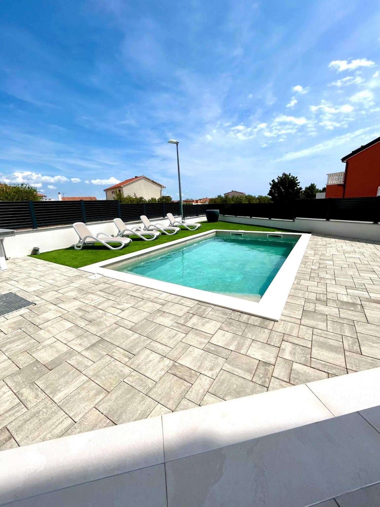 Vasilj Dein Eigener Pool Oder Dein Eigener Whirlpool Mit Aussicht, Dein Urlaub, Deine Privatsphaere, Deine Wahl Apartman