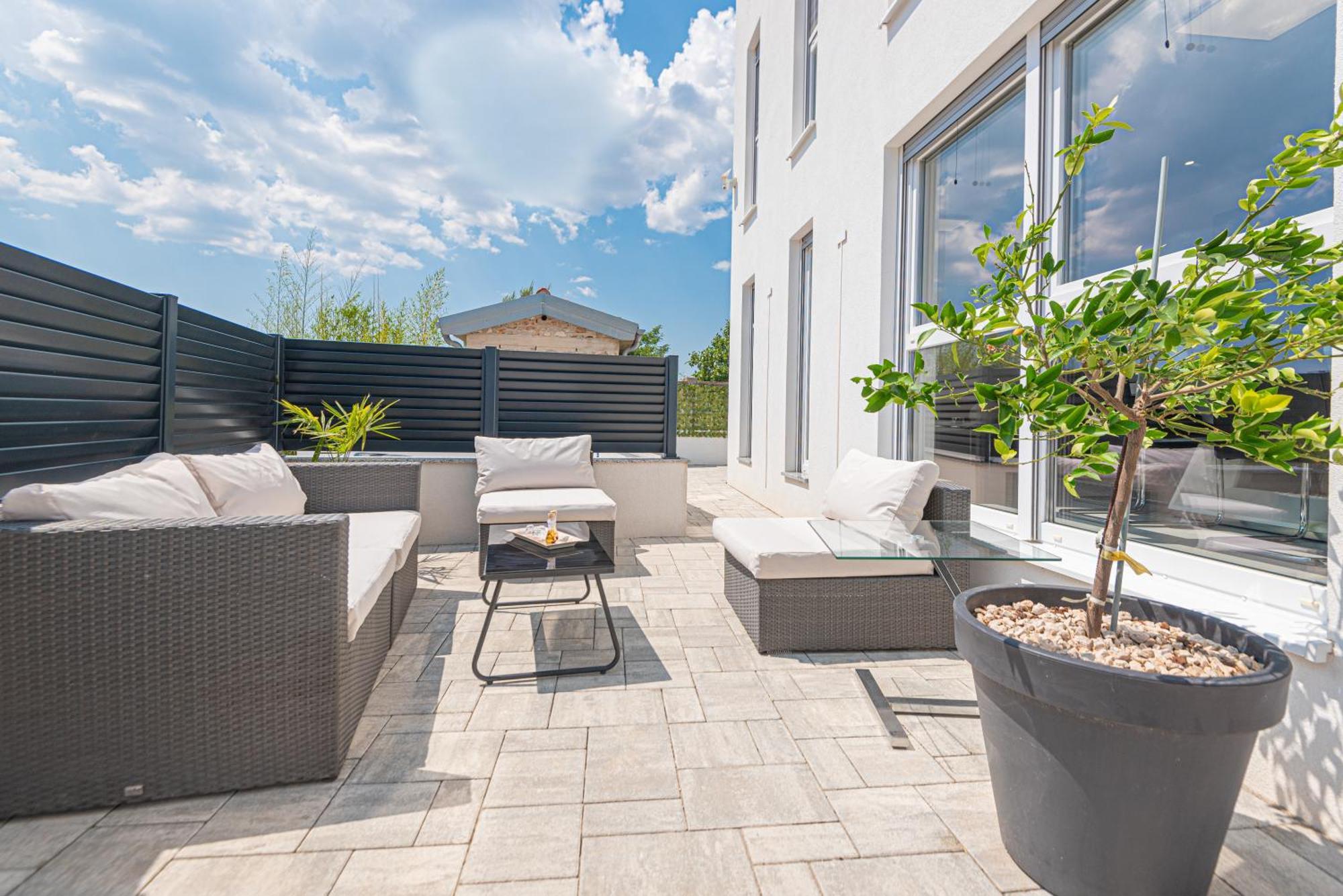Apartman Vasilj Dein Eigener Pool Oder Dein Eigener Whirlpool Mit Aussicht, Dein Urlaub, Deine Privatsphaere, Deine Wahl