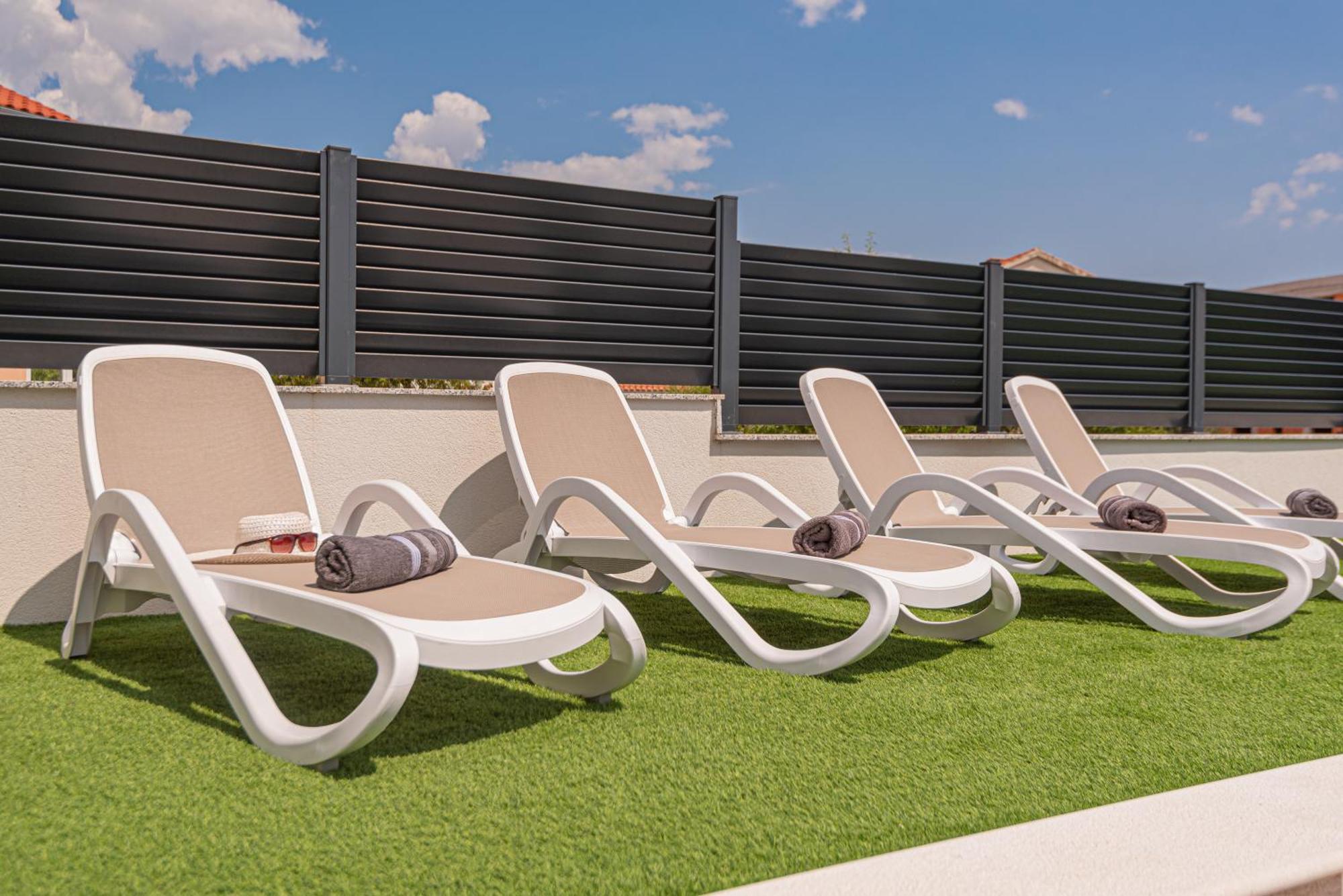Apartman Vasilj Dein Eigener Pool Oder Dein Eigener Whirlpool Mit Aussicht, Dein Urlaub, Deine Privatsphaere, Deine Wahl