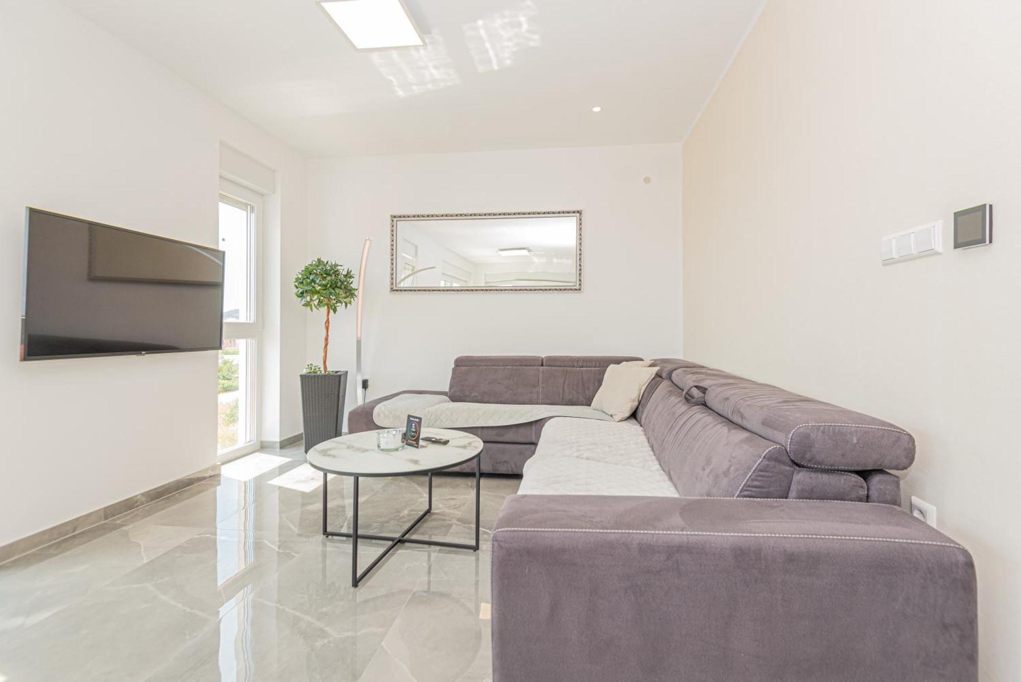 Apartman Vasilj Dein Eigener Pool Oder Dein Eigener Whirlpool Mit Aussicht, Dein Urlaub, Deine Privatsphaere, Deine Wahl *